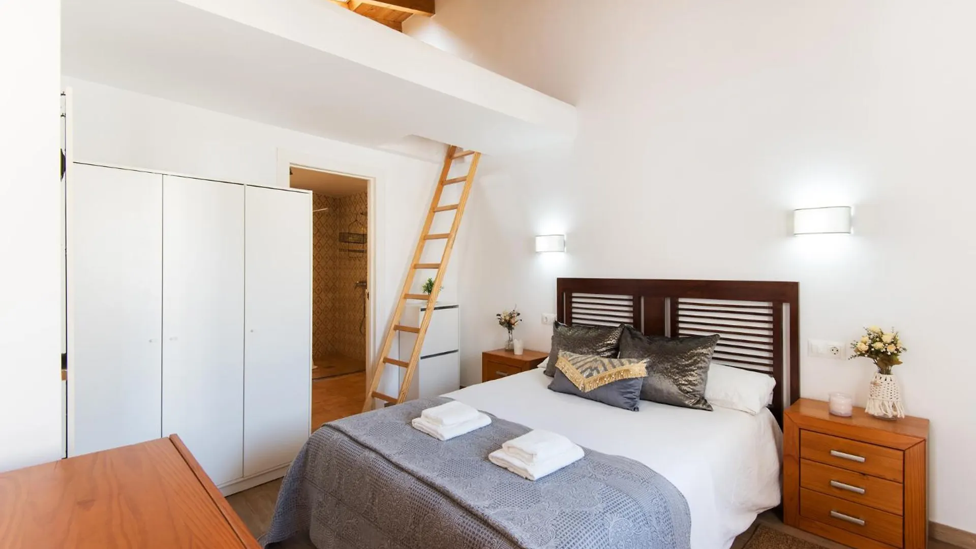 Lägenhet House-Style Apartament With Private Garden Next To Torremolinos Beaches Málaga