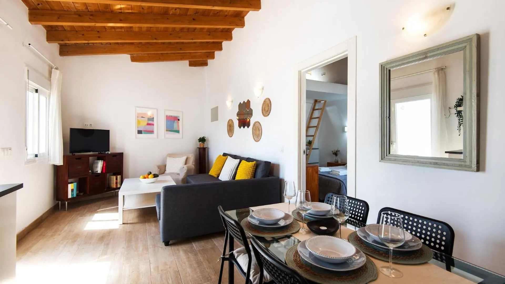 House-Style Apartament With Private Garden Next To Torremolinos Beaches Málaga