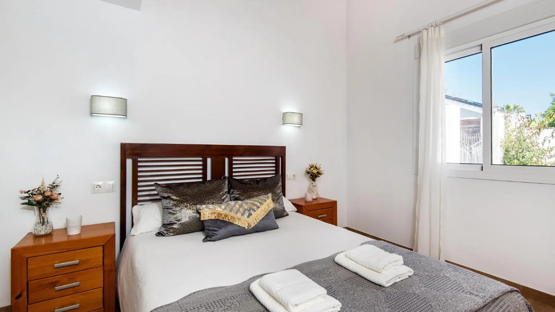 House-Style Apartament With Private Garden Next To Torremolinos Beaches Málaga
