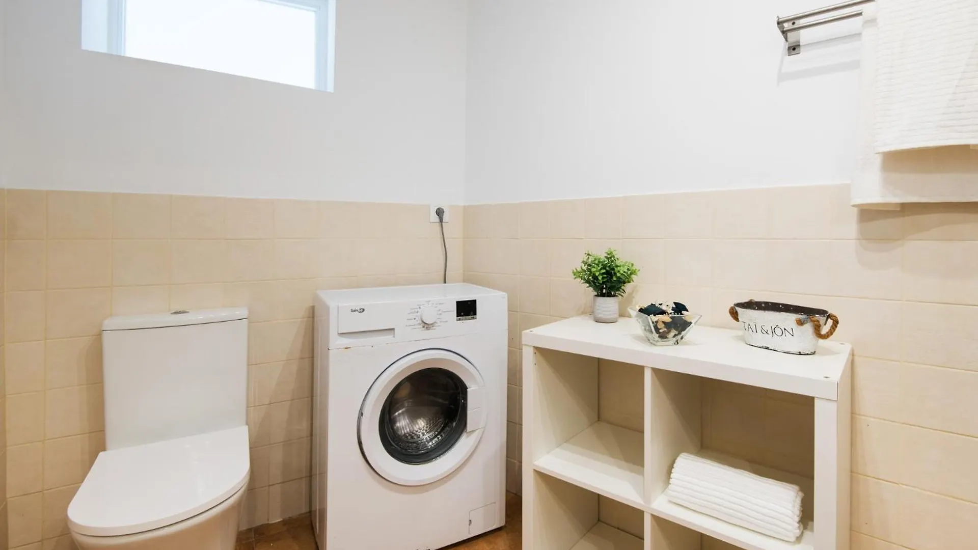 Lägenhet House-Style Apartament With Private Garden Next To Torremolinos Beaches Málaga